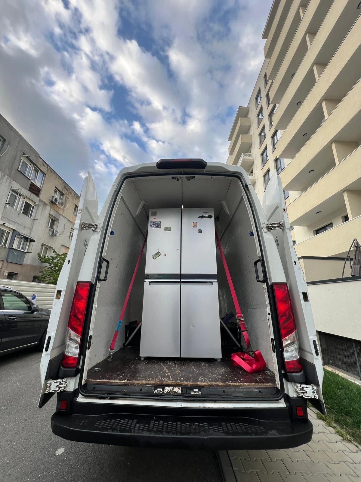 Servicii profesionale de mutări în Ploiești și Prahova Servicii profesionale de mutări în Ploiești și Prahova